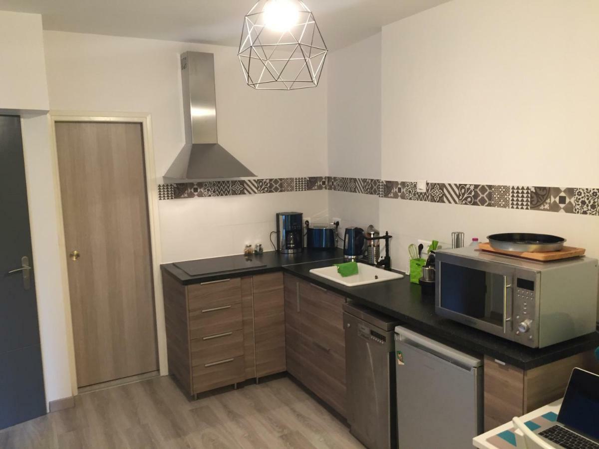 Les Meubles De Luchon - La Perle Bleue - Centre Luchon, Beau T2, 2 A 4 Personnes, Wifi Apartment Bagneres-de-Luchon